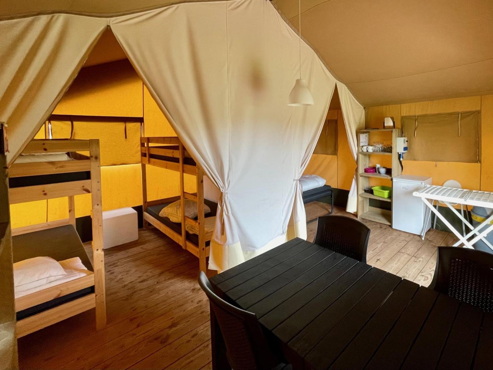 Safaritent at Camping GT Keiheuvel Balen Zimmer foto
